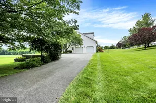 286 S Hertzler Rd, Elizabethtown, PA 17022 - Photo 4