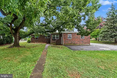125 W Governor Road, Hershey, PA 17033 - Photo 24