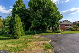 4216 Ridge Dr, Harrisburg, PA 17109 - Photo 6
