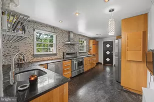312 N 39th St, Harrisburg, PA 17109 - Photo 6