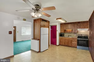 24 Rosewood Dr, Harrisburg, PA 17109 - Photo 6