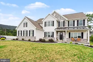 117 Scarlet Ct, Harrisburg, PA 17112 - Photo 2