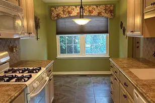 6262 Spring Knoll Dr, Harrisburg, PA 17111 - Photo 6