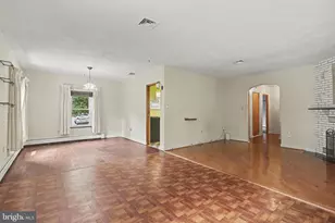 210 Greenwood Ct, Harrisburg, PA 17109 - Photo 8
