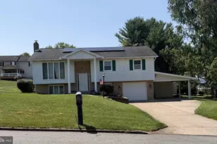 465 Locust St, Halifax, PA 17032 - Photo 1