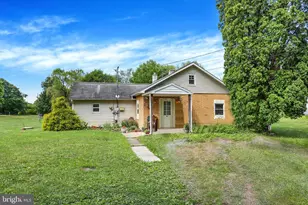 977 Laudermilch Rd, Palmyra, PA 17078 - Photo 2