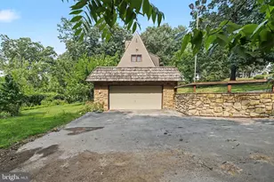 299 Mushroom Hill Rd, Harrisburg, PA 17111 - Photo 1