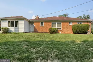 612 Latshmere Dr W, Harrisburg, PA 17109 - Photo 4