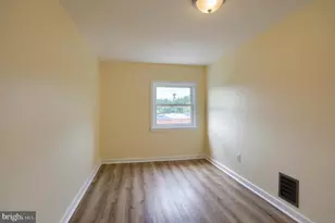 2236 Berryhill St, Harrisburg, PA 17104 - Photo 14