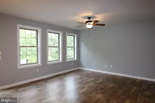 148 Sage Blvd, Middletown, PA 17057 - Photo 2