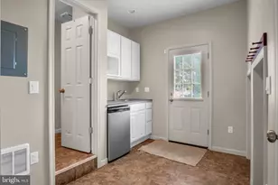 1301 Colonial Club Dr, Harrisburg, PA 17112 - Photo 28