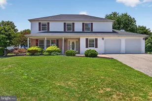 1704 Breckenridge Dr, Harrisburg, PA 17112 - Photo 2