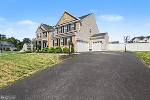 3941 Secretariat St, Harrisburg, PA 17112 - Photo 2
