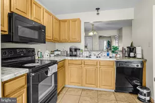 1937 Daybreak Cir, Harrisburg, PA 17110 - Photo 14