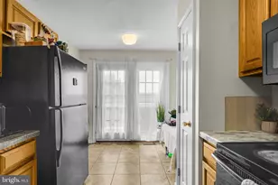1937 Daybreak Cir, Harrisburg, PA 17110 - Photo 10