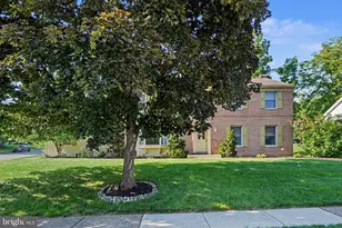 2317 Forest Hills Dr, Harrisburg, PA 17112 - Photo 4