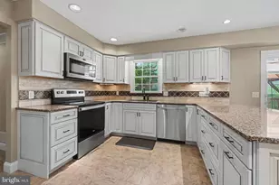 2317 Forest Hills Dr, Harrisburg, PA 17112 - Photo 10