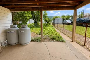 215 W Market St, Williamstown, PA 17098 - Photo 34