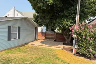 113 and 115 Brown St, Middletown, PA 17057 - Photo 8