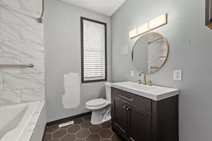 1715 Green St, Harrisburg, PA 17102 - Photo 12