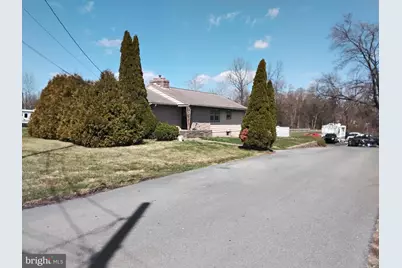 2857 E Harrisburg Pike, Middletown, PA 17057 - Photo 2