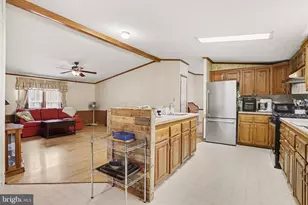 303 Dallas Dr, Grantville, PA 17028 - Photo 12