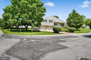 1440 Wanda Ln, Harrisburg, PA 17109 - Photo 6