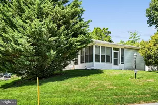 1440 Wanda Ln, Harrisburg, PA 17109 - Photo 8