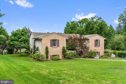 228 N Duke Street, Hummelstown, PA 17036 - Photo 2