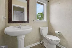 2093 Fairway Ln, Harrisburg, PA 17112 - Photo 12