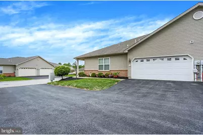 182 Meadowview Drive, Harrisburg, PA 17111 - Photo 1