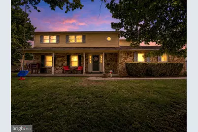 900 S Meadow Lane, Palmyra, PA 17078 - Photo 2