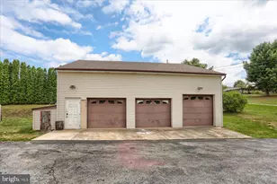 900 S Meadow Ln, Palmyra, PA 17078 - Photo 22