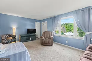 653 Hillside Ave, Hummelstown, PA 17036 - Photo 6