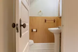 229 Cocoa Ave, Hershey, PA 17033 - Photo 16