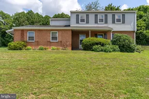 401 Colonial Club Dr, Harrisburg, PA 17112 - Photo 1