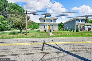 653 E Market St, Williamstown, PA 17098 - Photo 2