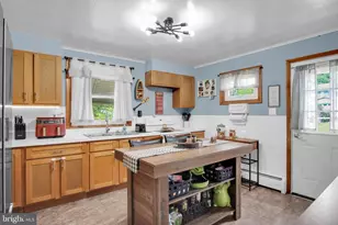 411 Elizabeth St, Williamstown, PA 17098 - Photo 8