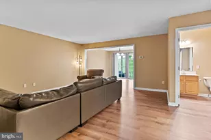 489 Sunday Dr, Harrisburg, PA 17111 - Photo 4