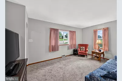 1355 Peiffers Lane, Oberlin, PA 17113 - Photo 8