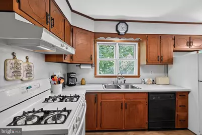 1355 Peiffers Lane, Oberlin, PA 17113 - Photo 4