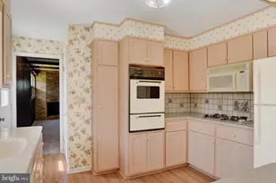 103 Clover Ln, Harrisburg, PA 17112 - Photo 10