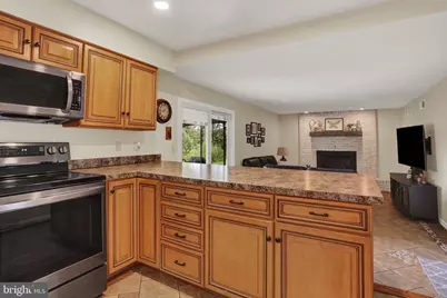 805 Leeds Court, Harrisburg, PA 17112 - Photo 4
