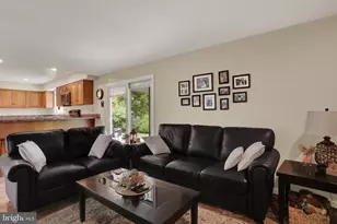 805 Leeds Ct, Harrisburg, PA 17112 - Photo 14
