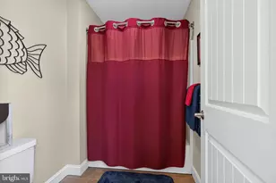 506 W Caracas Ave, Hershey, PA 17033 - Photo 36