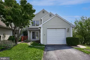 1091 Country Hill Dr, Harrisburg, PA 17111 - Photo 1