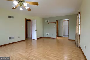 888 Sunny Hill Ln, Harrisburg, PA 17111 - Photo 30