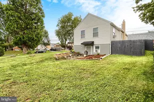 317 Greenawalt Ln, Harrisburg, PA 17110 - Photo 8