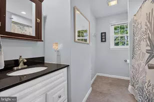 231 Dogwood Dr, Hershey, PA 17033 - Photo 20