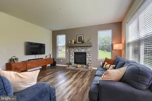 801 Anthony Dr, Harrisburg, PA 17111 - Photo 8